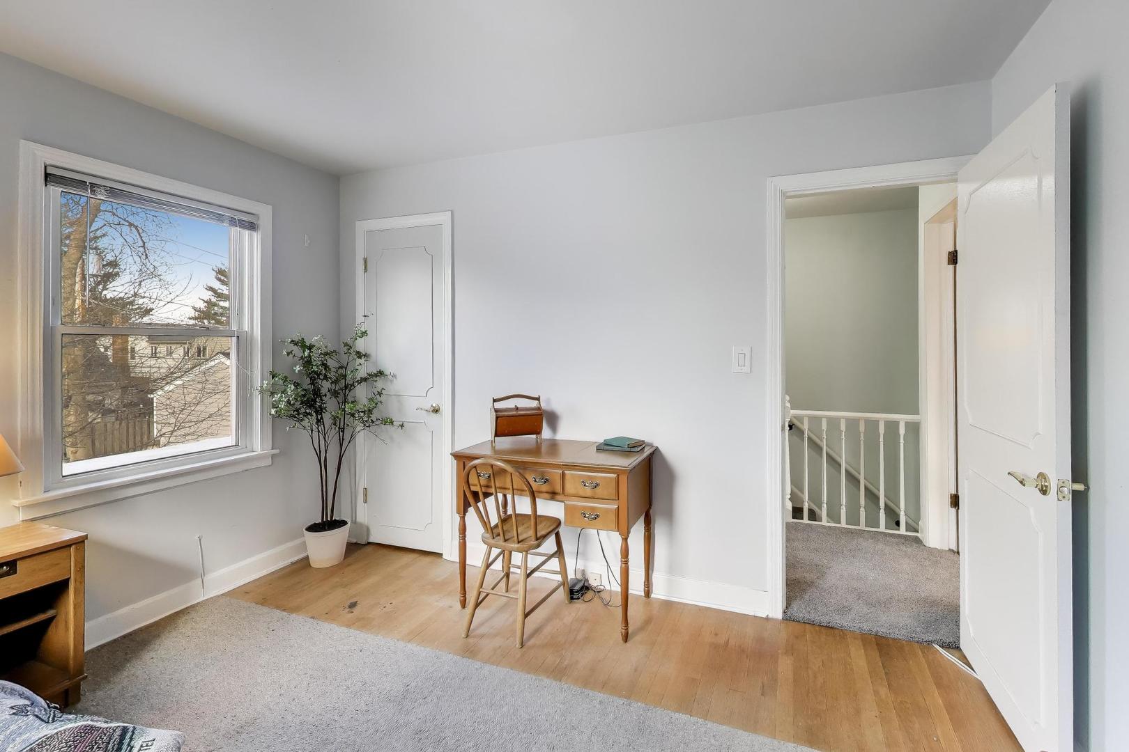 200 S Derbyshire Lane