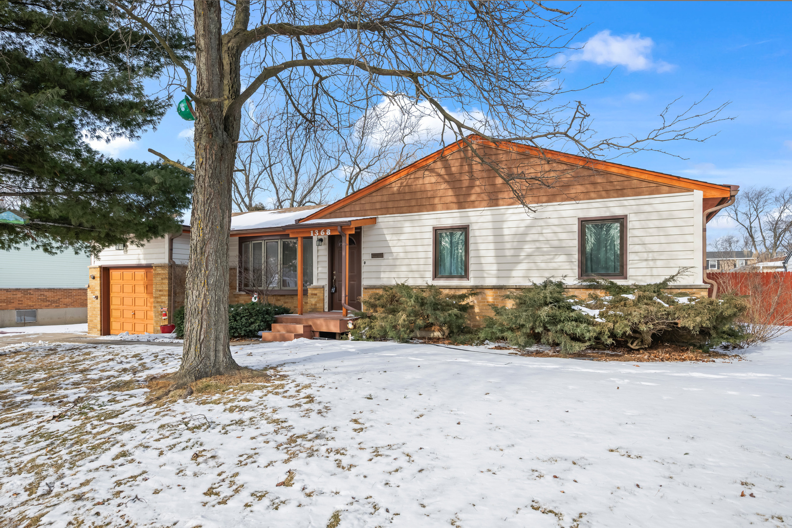 1368 E Palatine Road