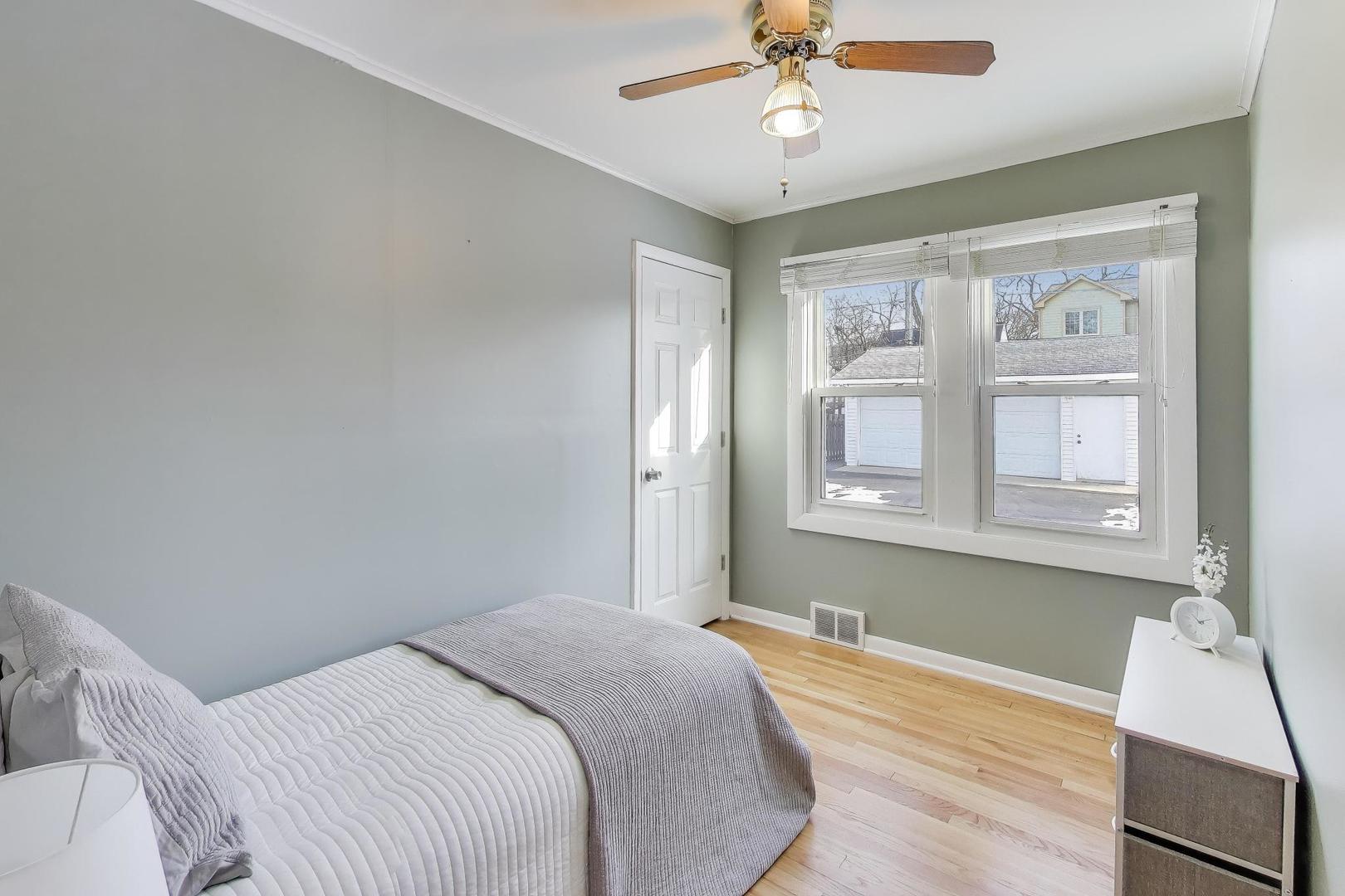 823 N Fernandez Avenue