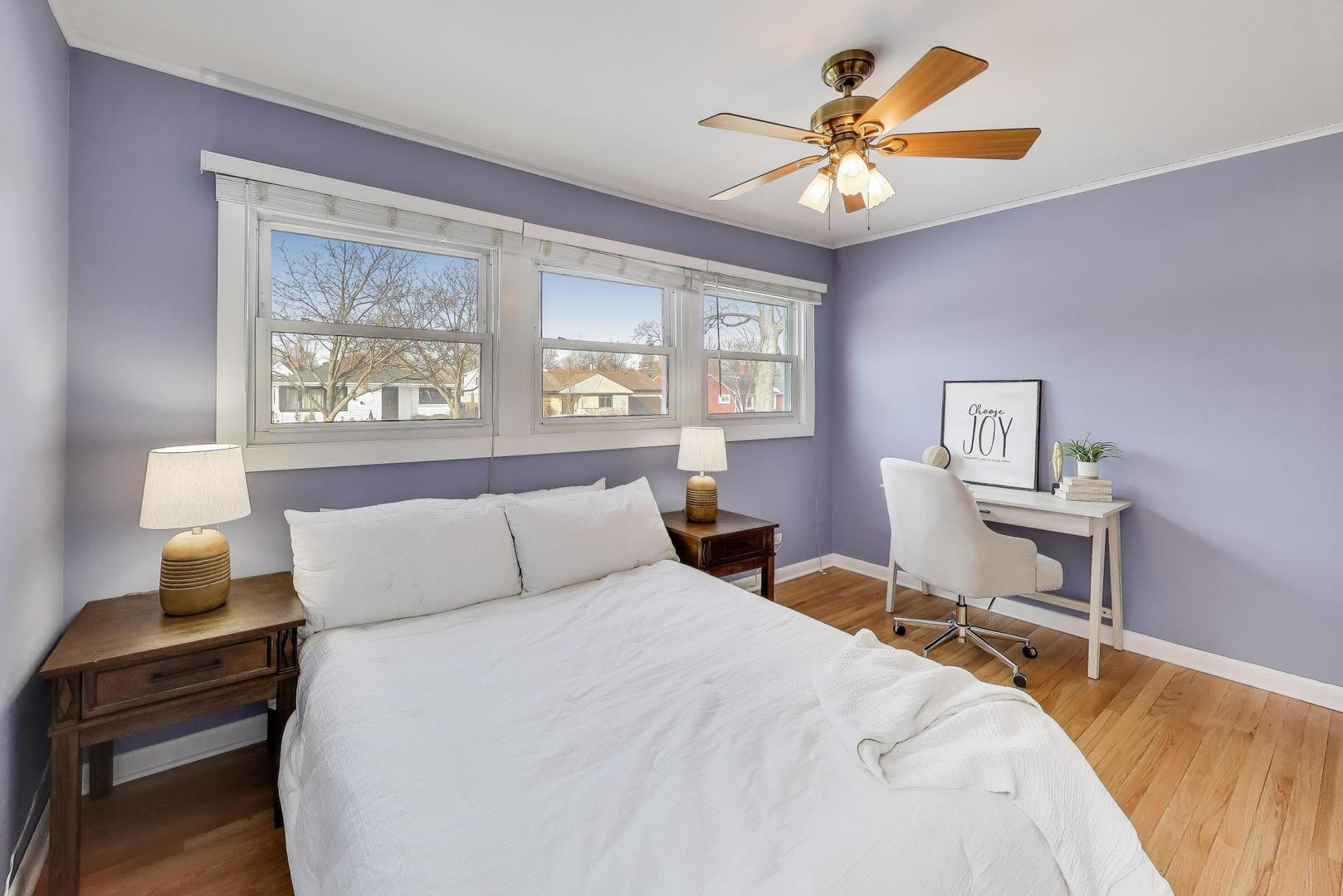 823 N Fernandez Avenue