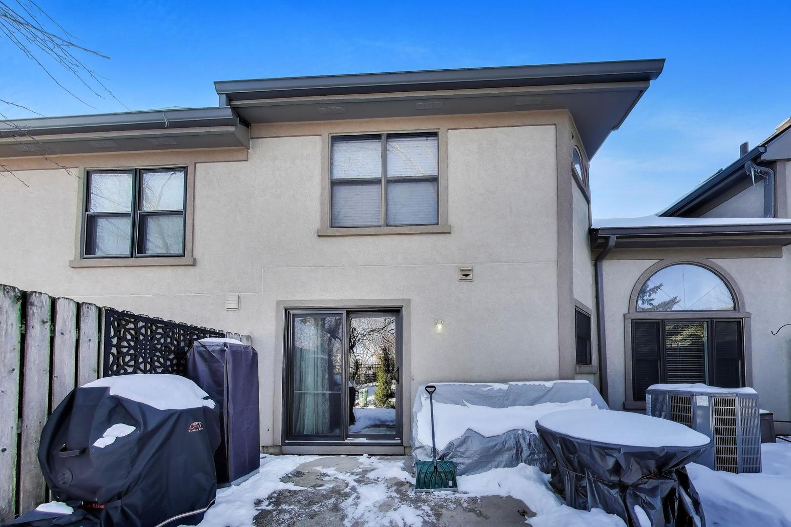 141 Chatsworth Circle