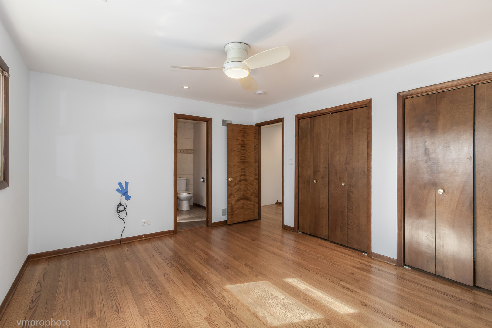 455 E Granville Avenue