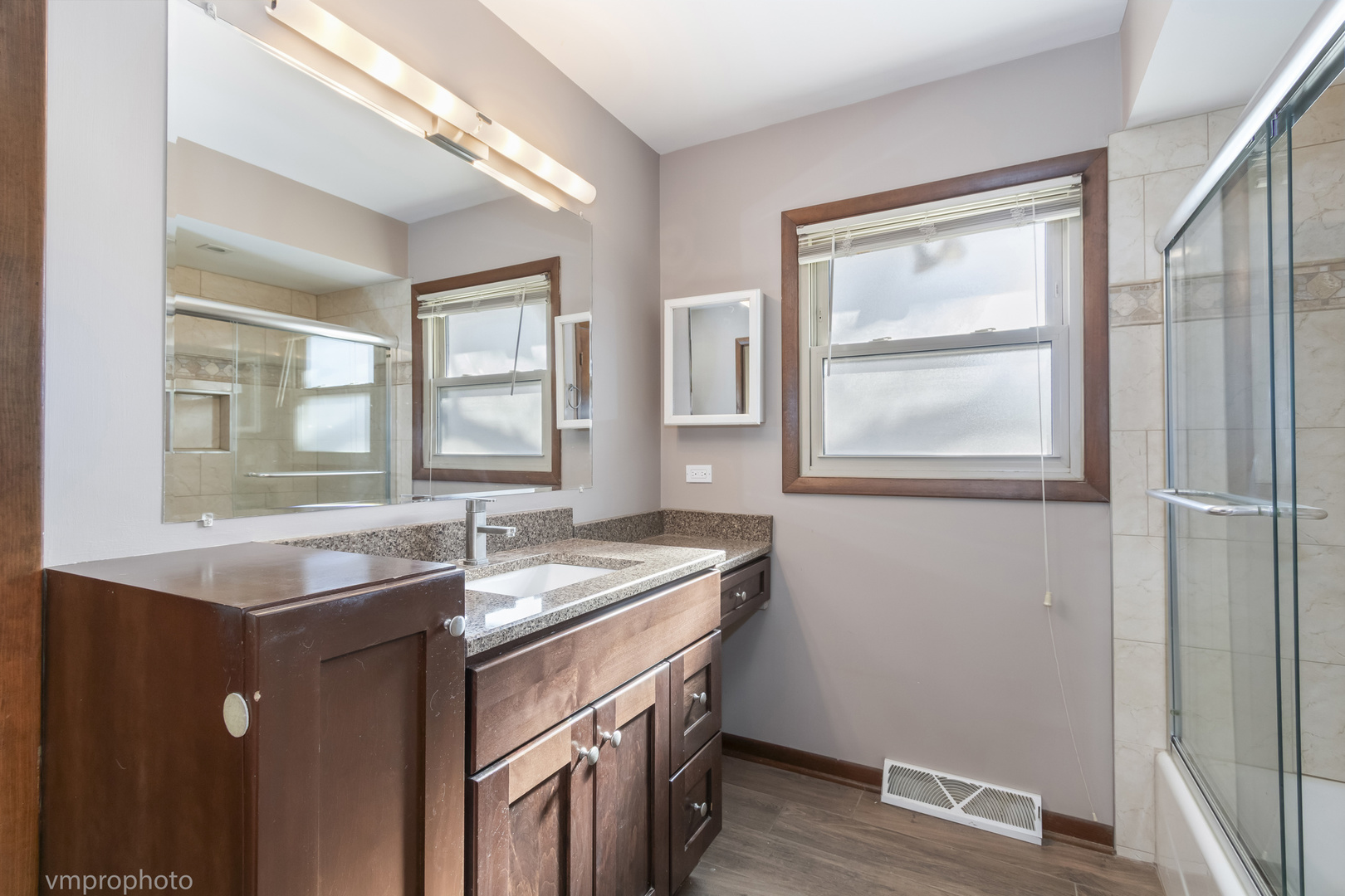 455 E Granville Avenue