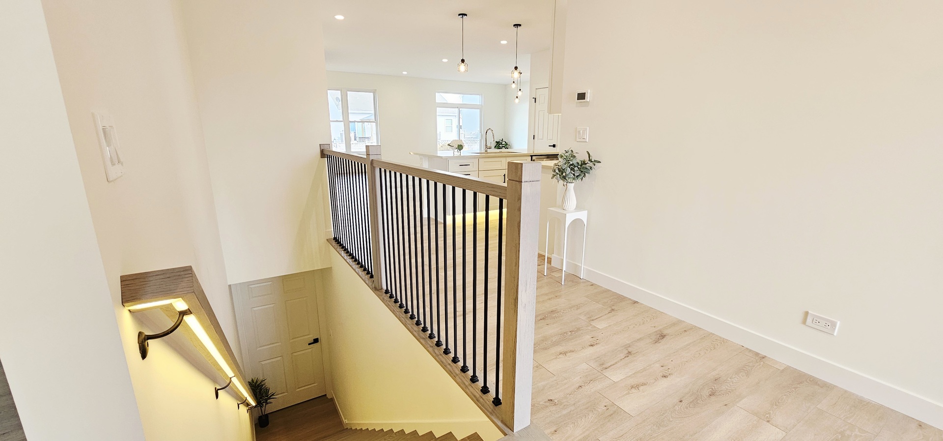 1004 Joshua Lane