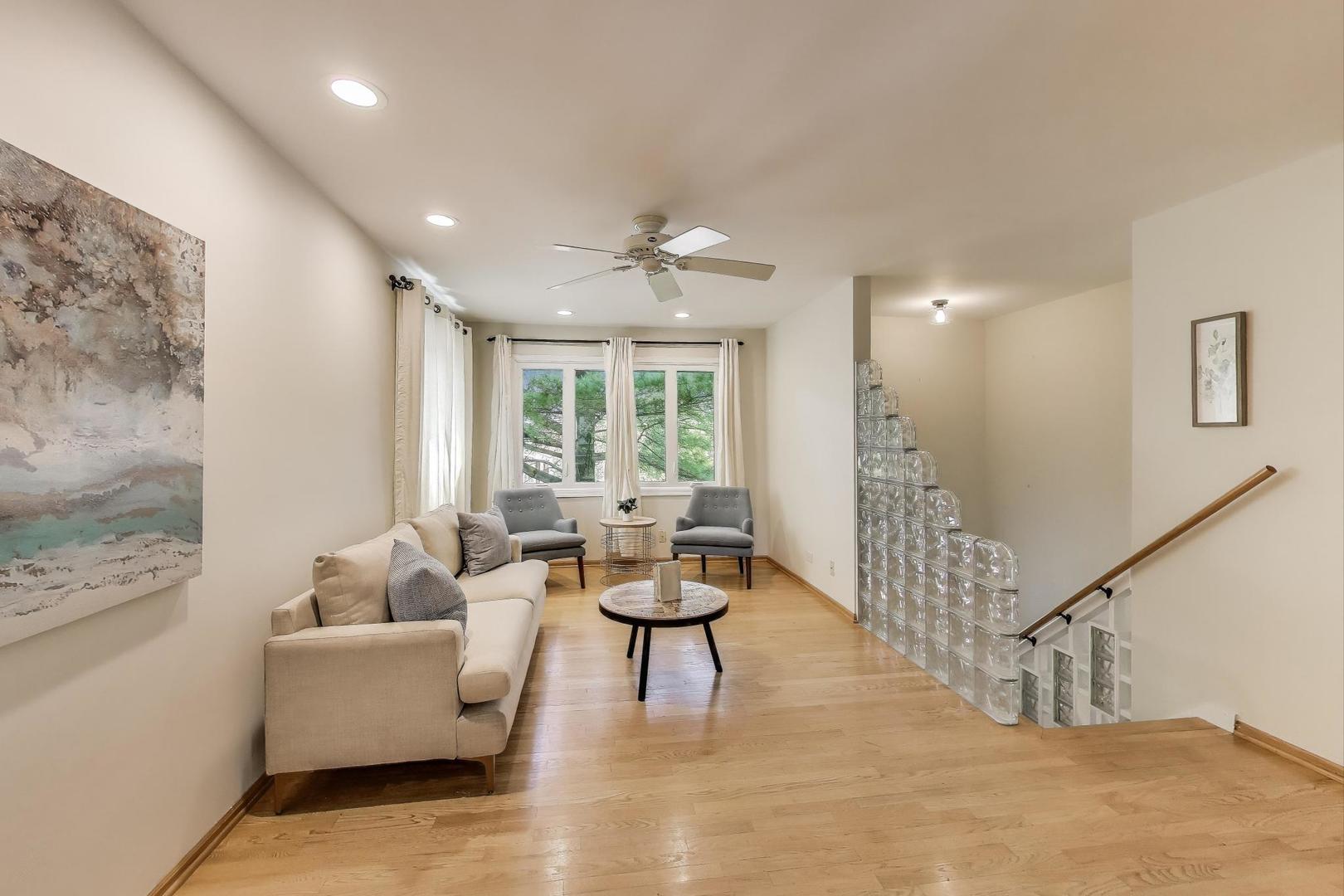 111 S Brighton Place