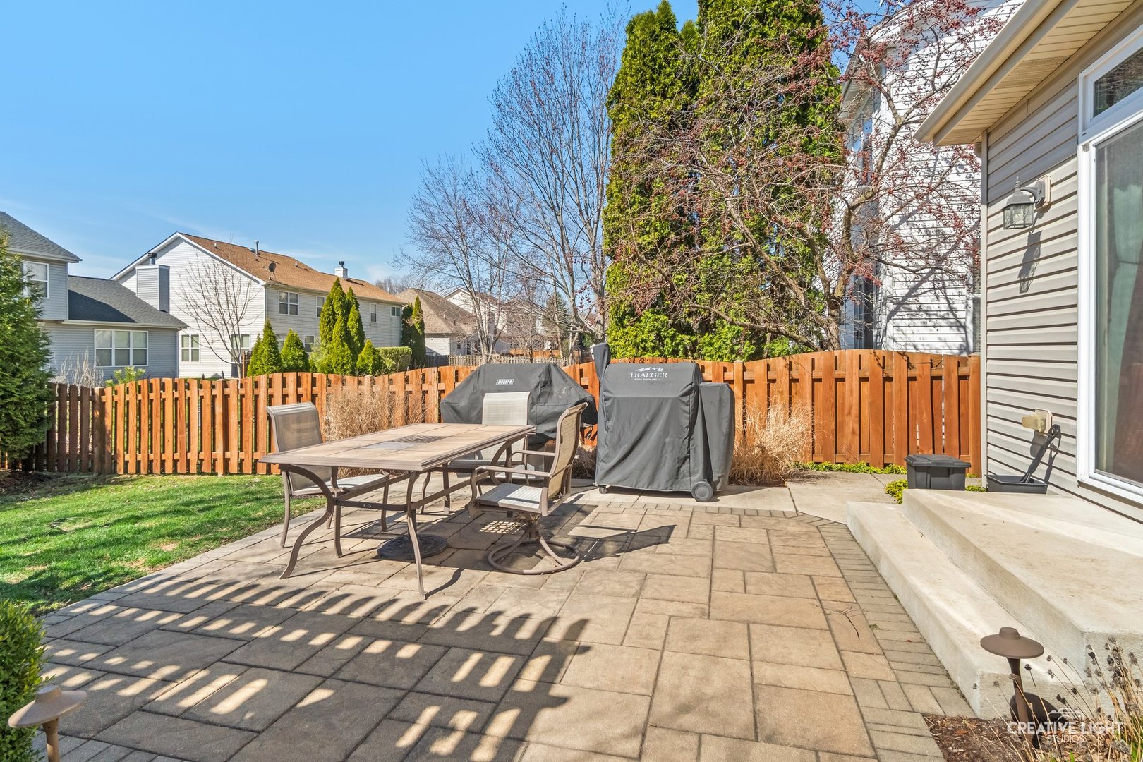 3435 Antoine Place