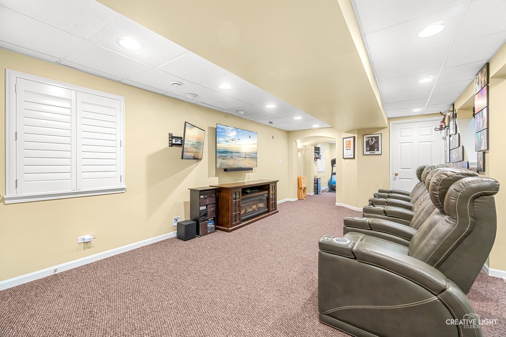 3435 Antoine Place