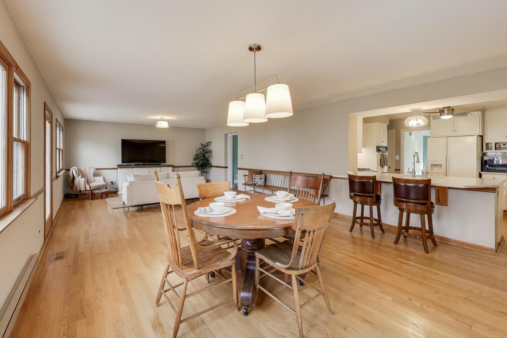 200 S Derbyshire Lane