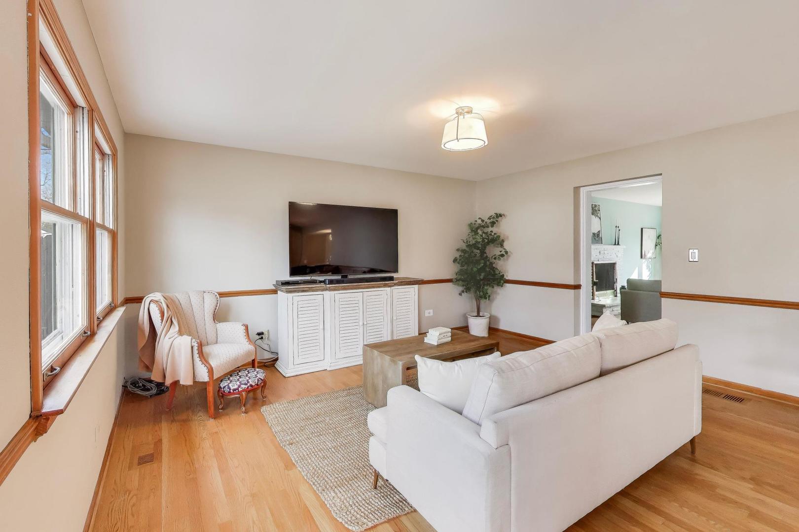 200 S Derbyshire Lane