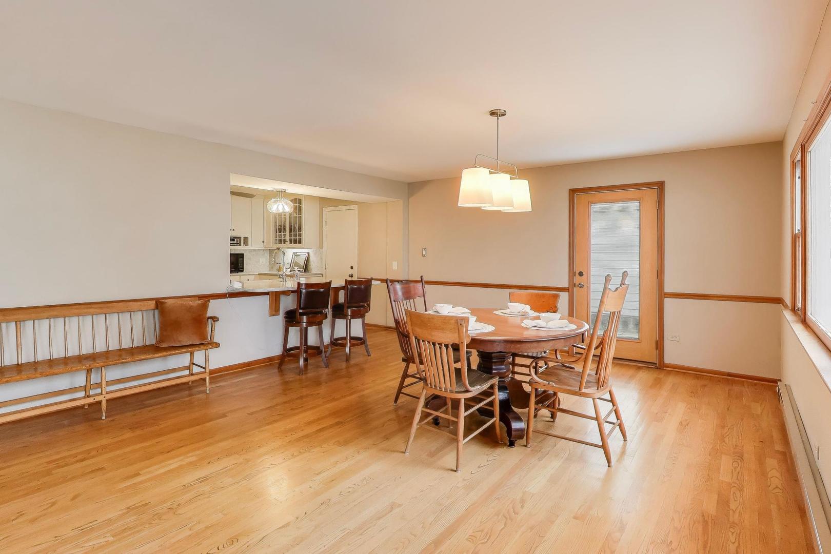 200 S Derbyshire Lane