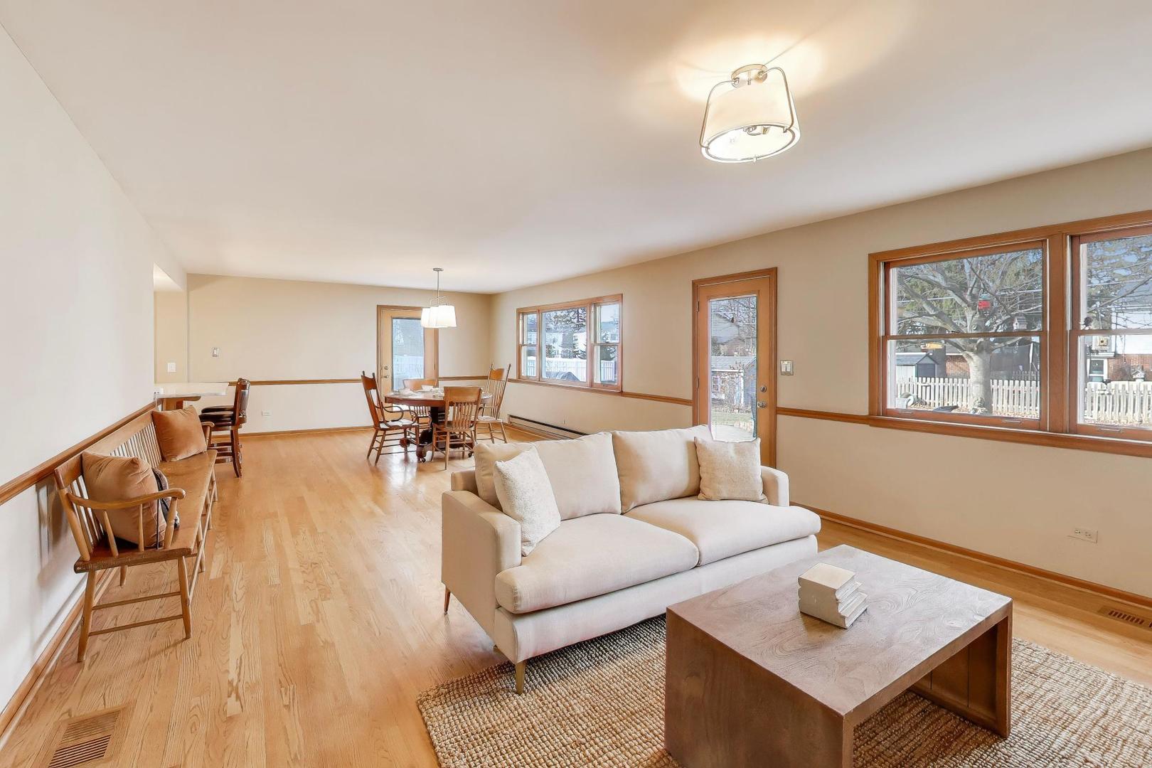 200 S Derbyshire Lane