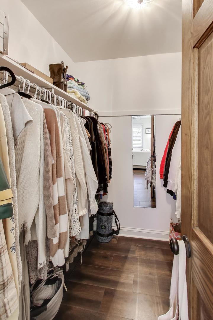 1530 E Northwest Highway Unit: 2A