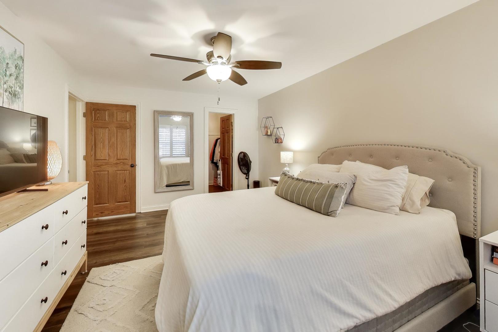 1530 E Northwest Highway Unit: 2A