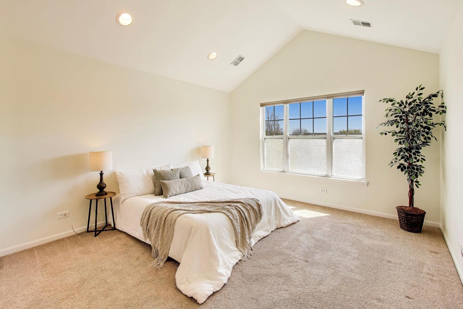 366 COUNTRY CLUB Drive