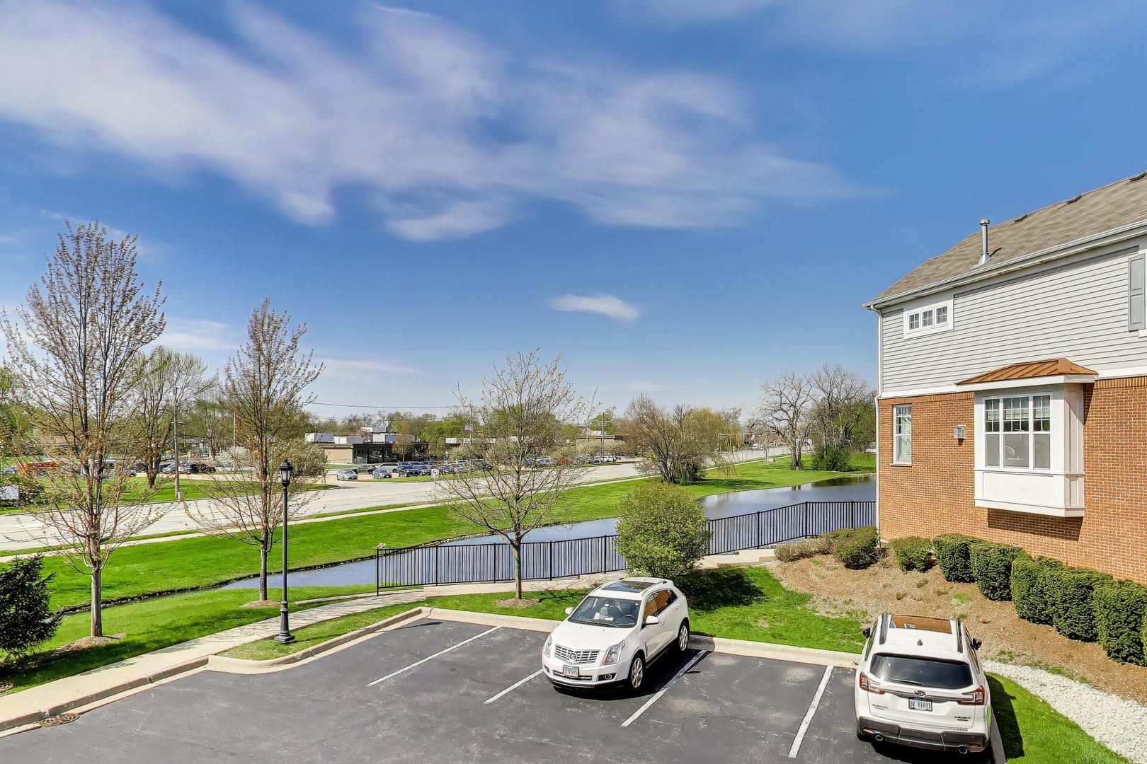 366 COUNTRY CLUB Drive