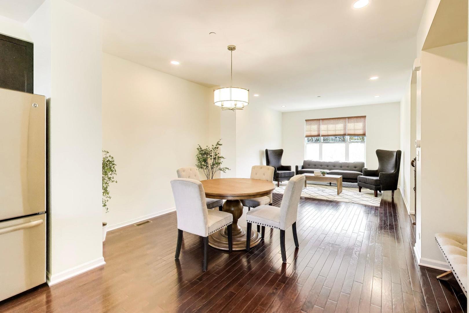 366 COUNTRY CLUB Drive