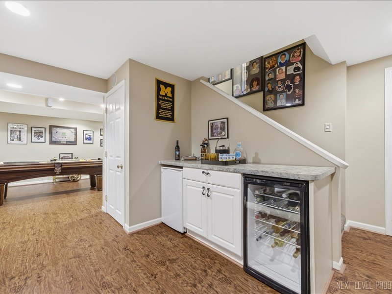 1109 Edwards Drive