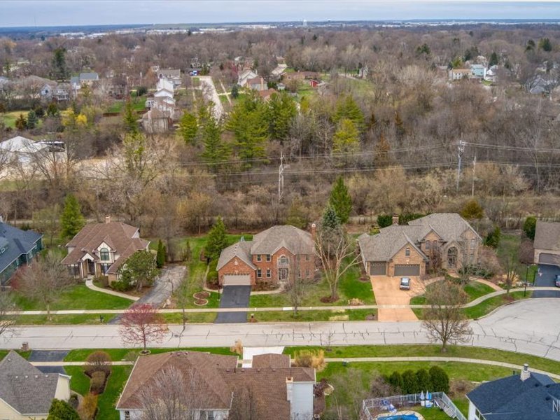 1109 Edwards Drive