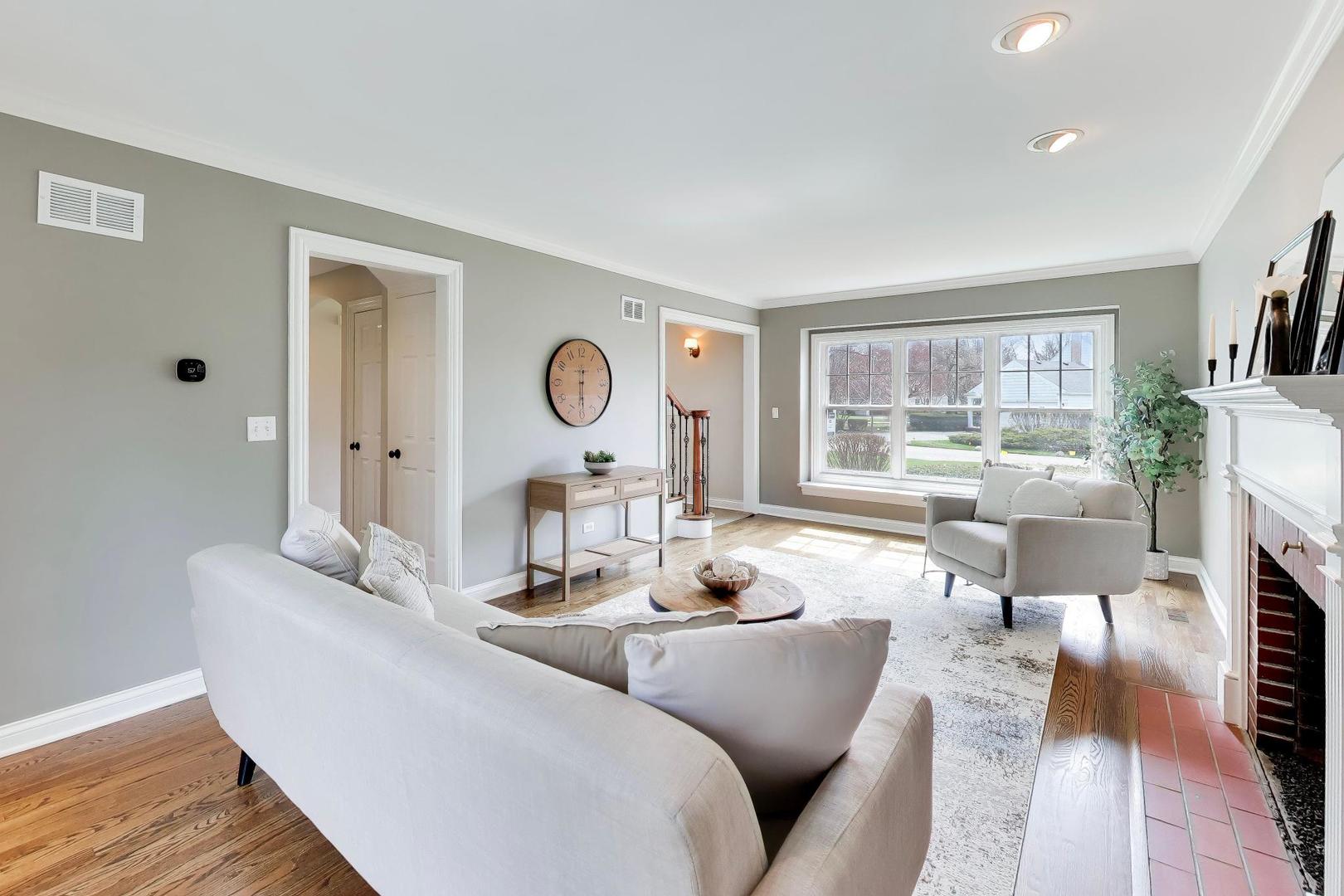 1212 W Clarendon Road