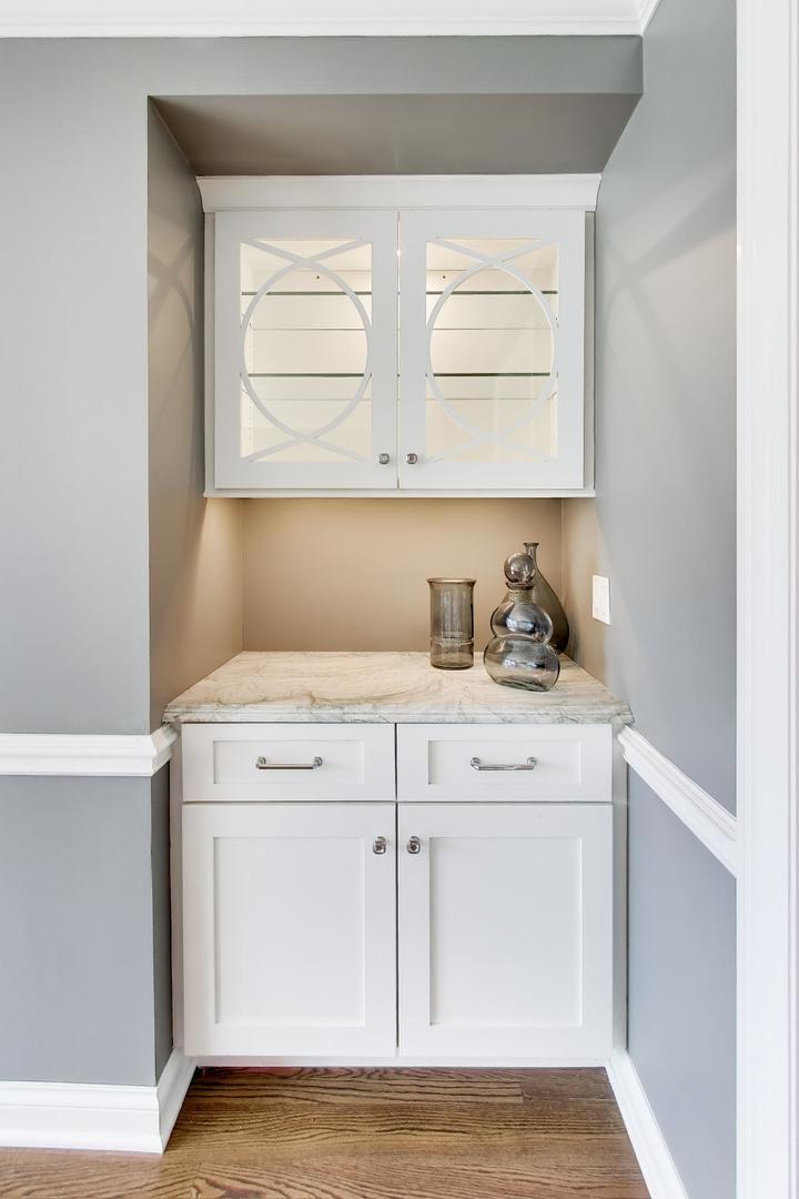 1212 W Clarendon Road