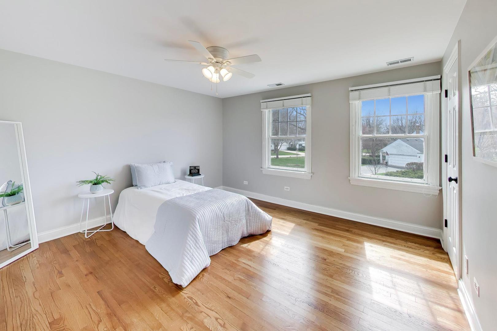 1212 W Clarendon Road