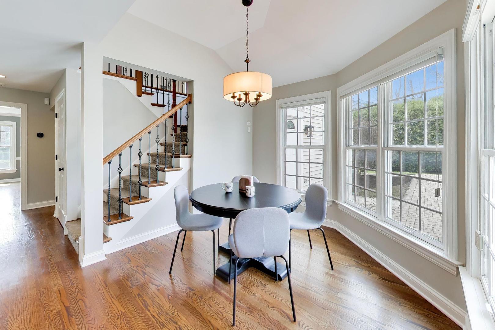 1212 W Clarendon Road