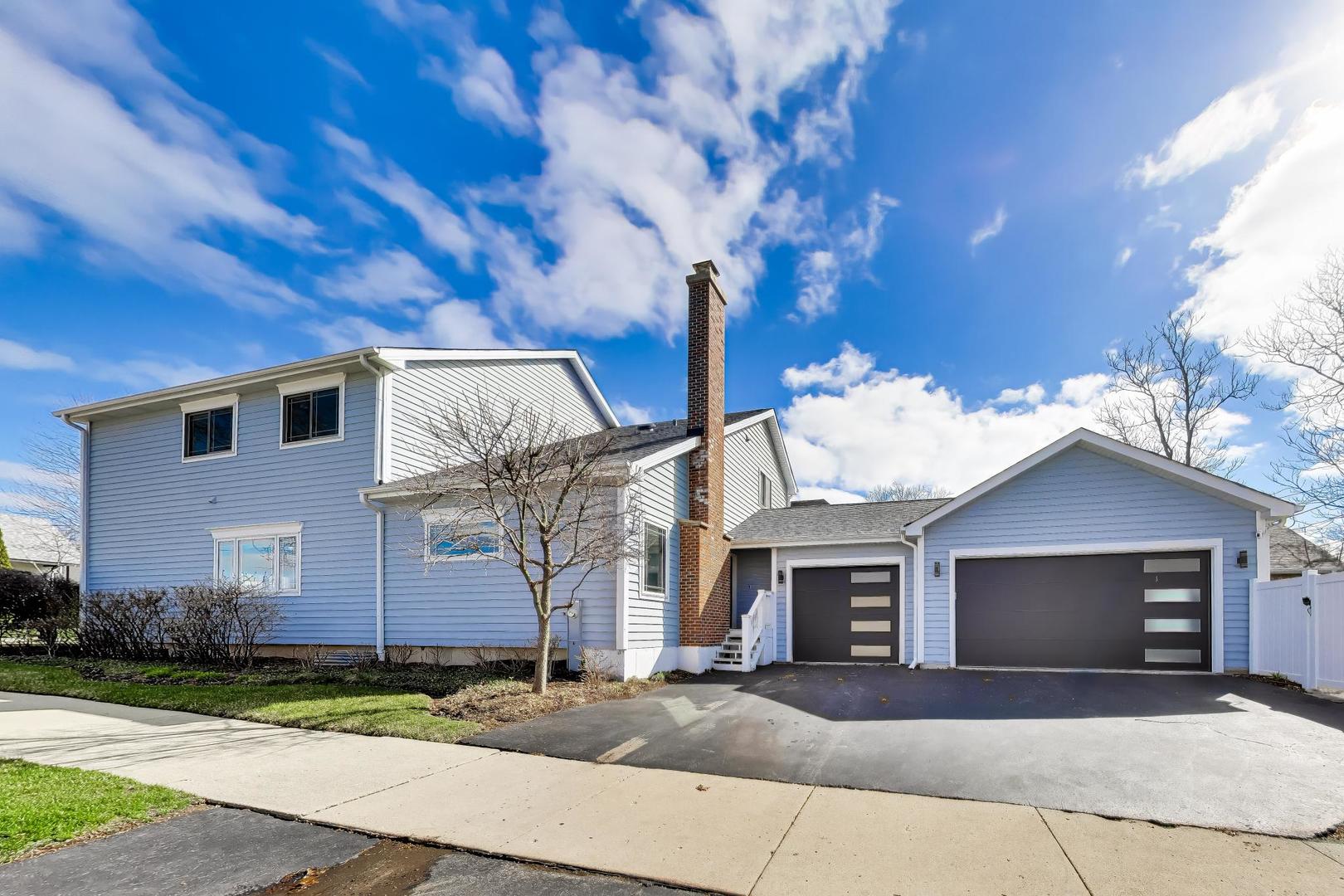 421 W Hawthorne Street