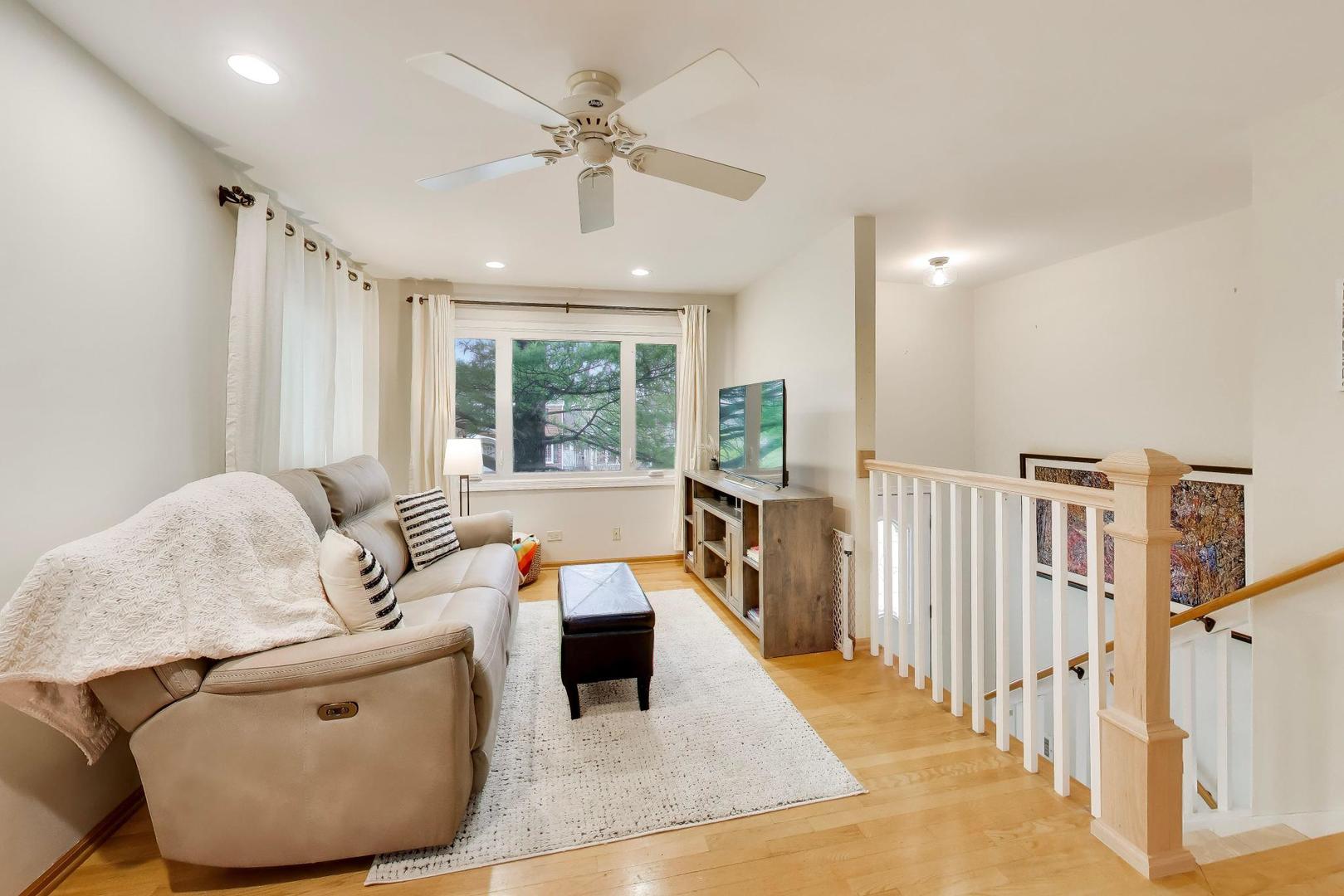 111 S Brighton Place