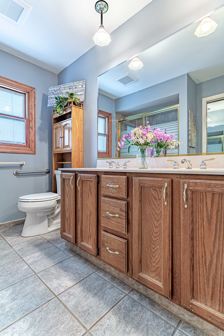 544 NORTHAMPTON Circle
