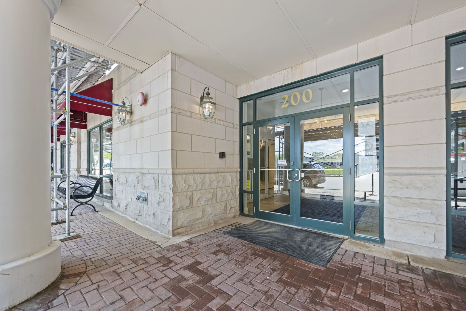 200 W Campbell Street Unit: 502
