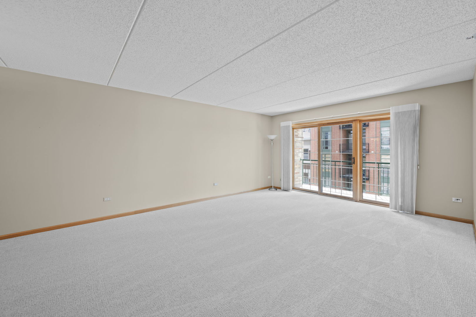 200 W Campbell Street Unit: 502