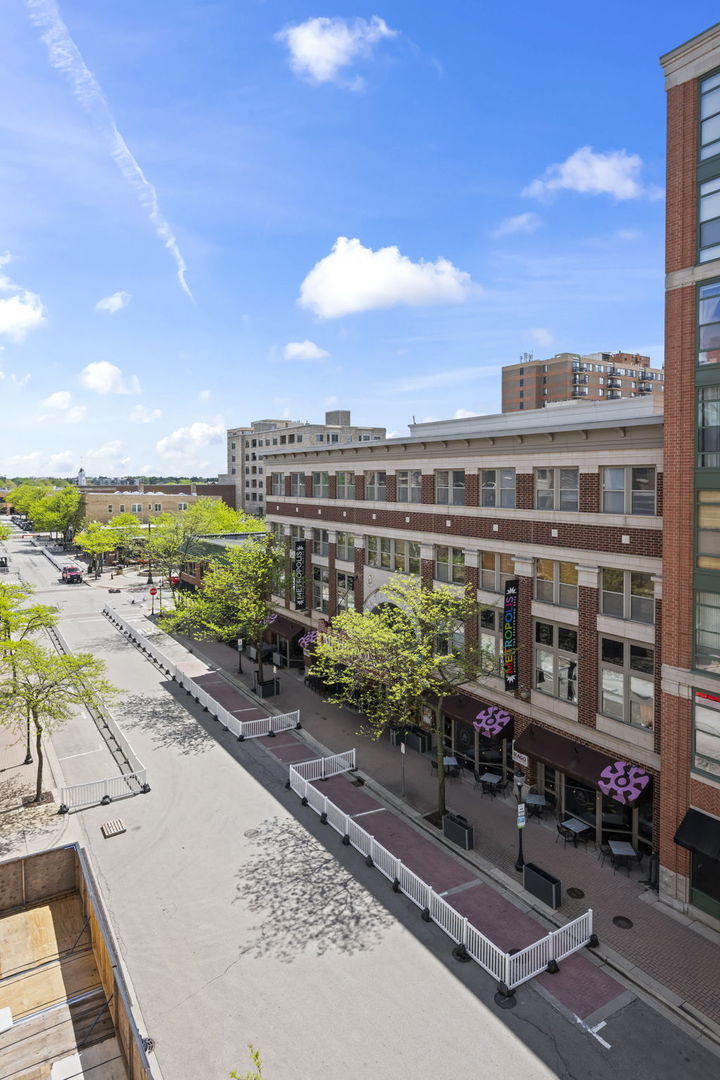 200 W Campbell Street Unit: 502