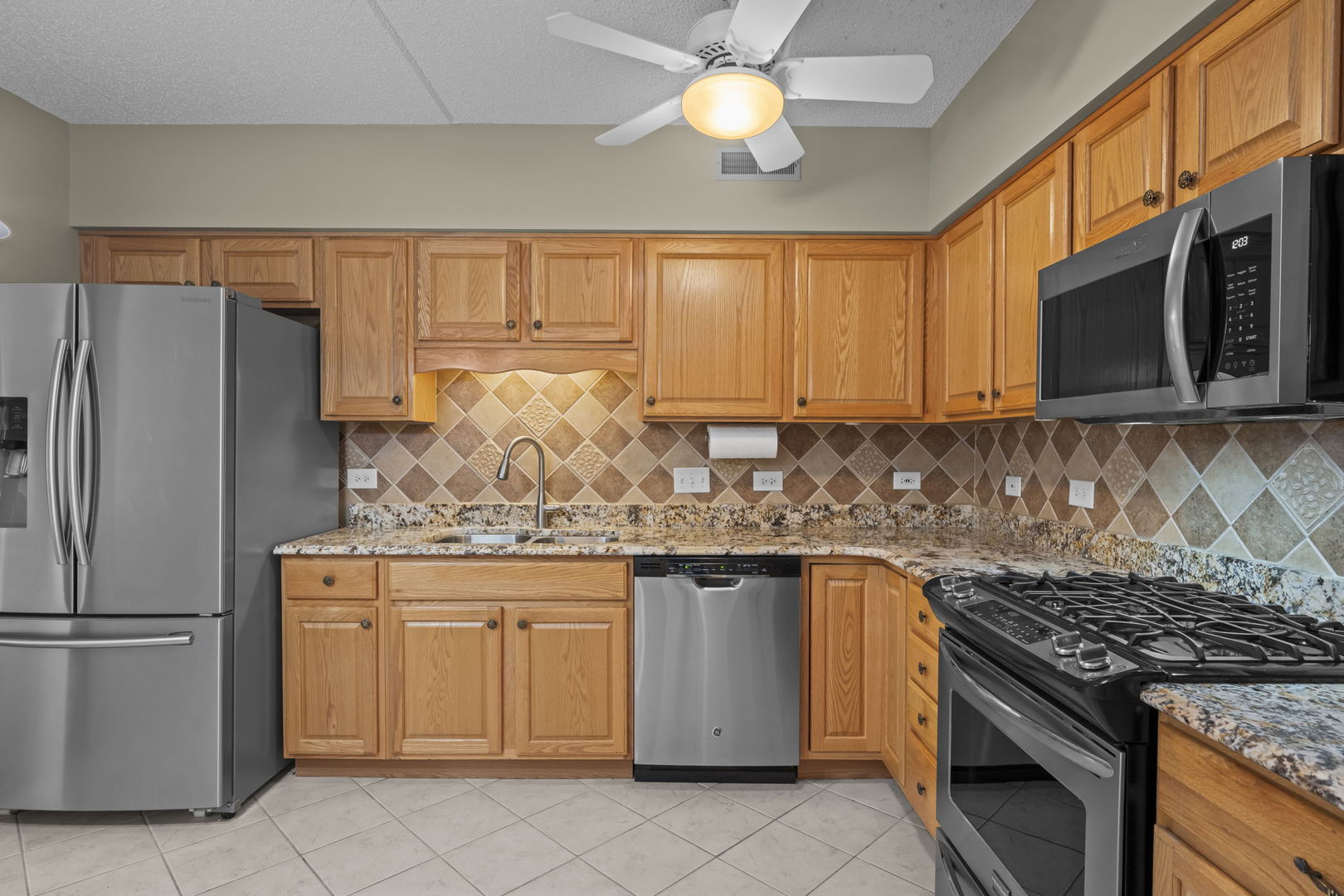 200 W Campbell Street Unit: 502