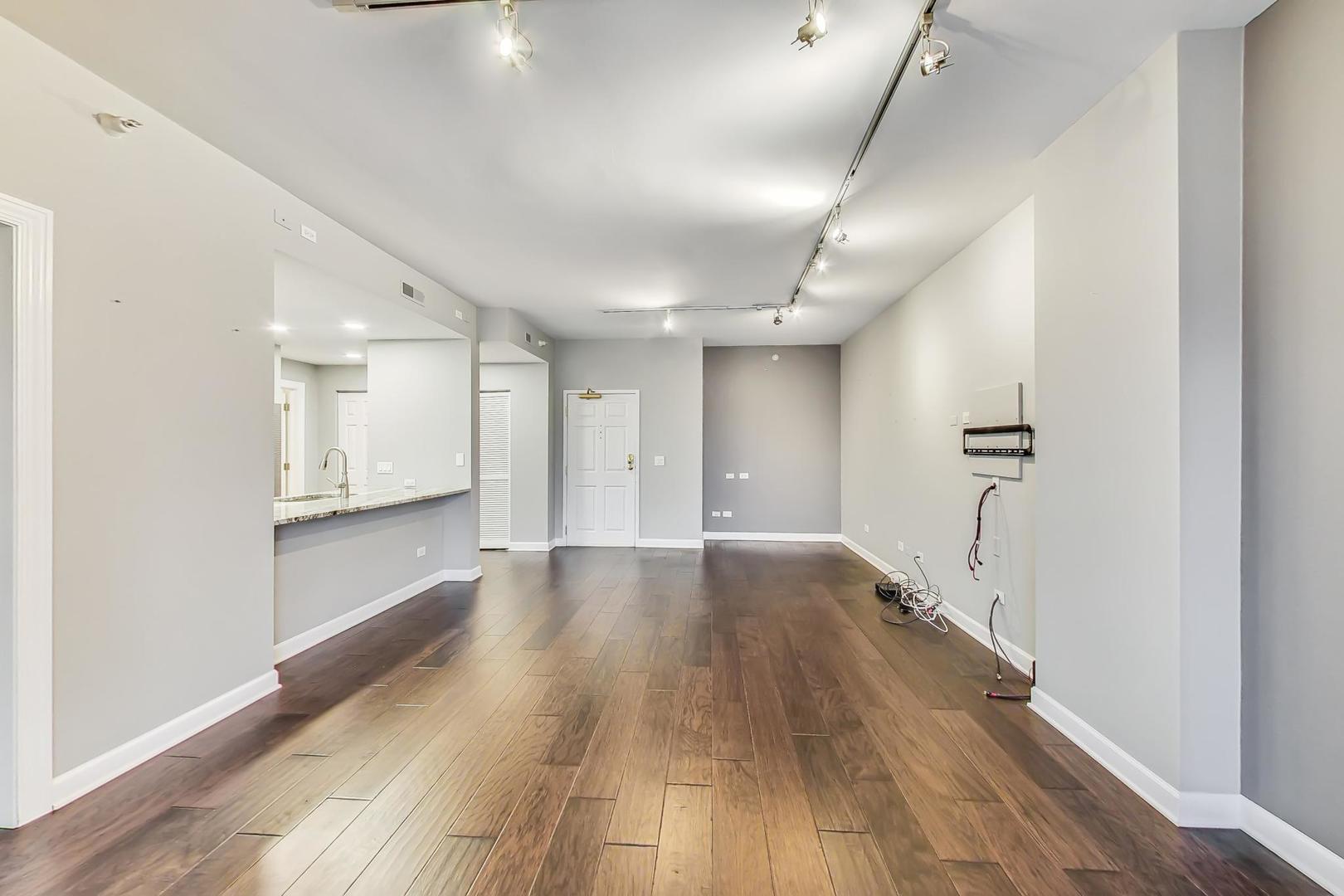 44 N VAIL Avenue Unit: 505