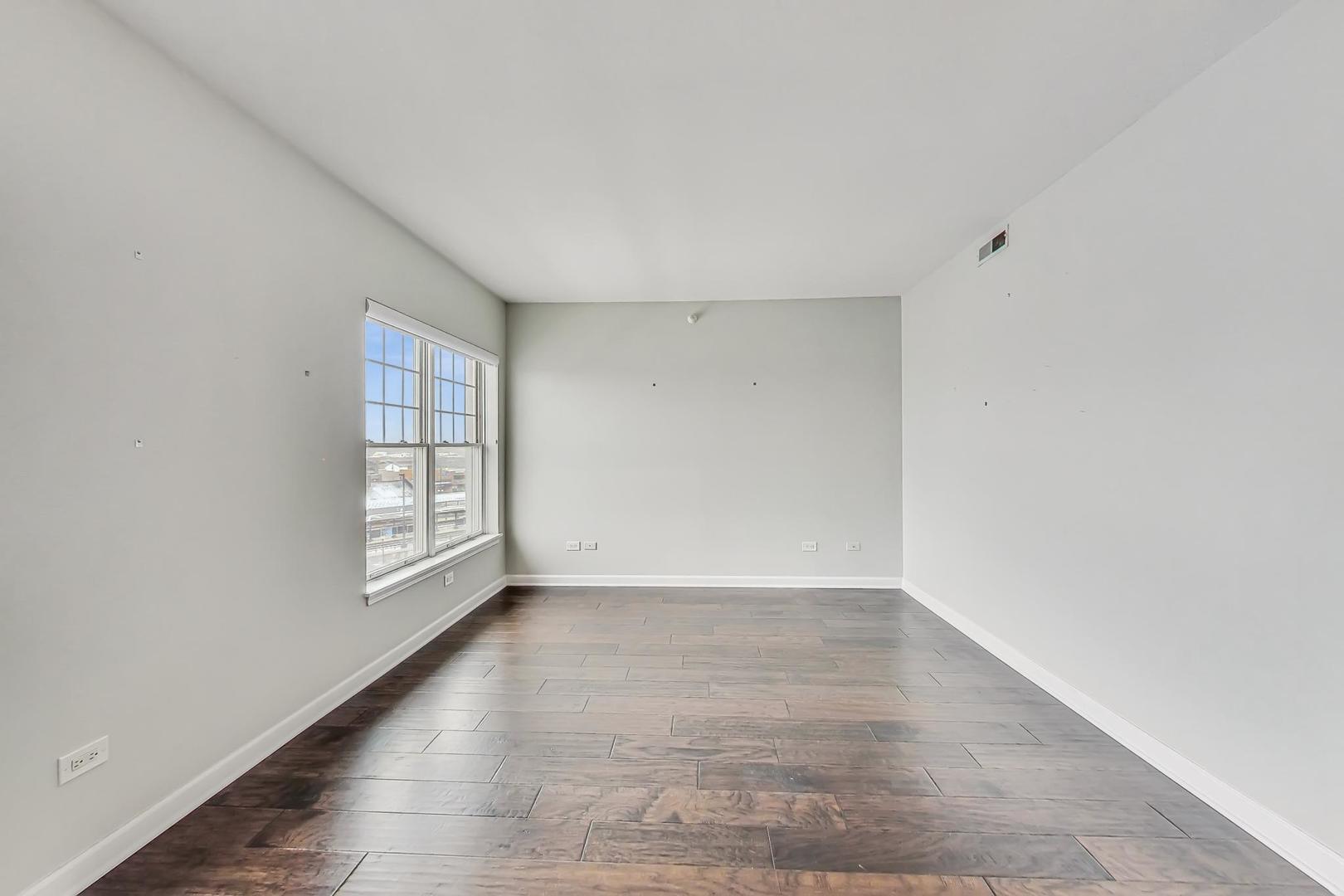 44 N VAIL Avenue Unit: 505