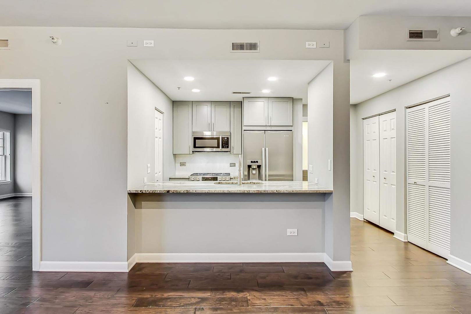 44 N VAIL Avenue Unit: 505