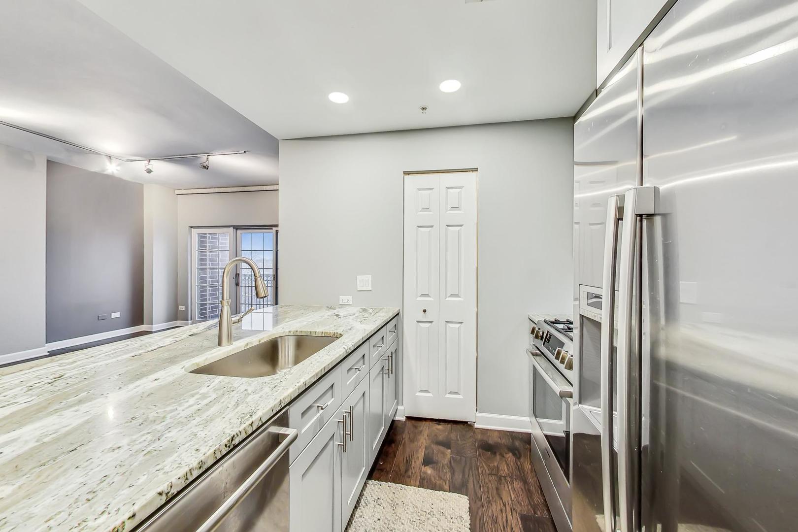 44 N VAIL Avenue Unit: 505