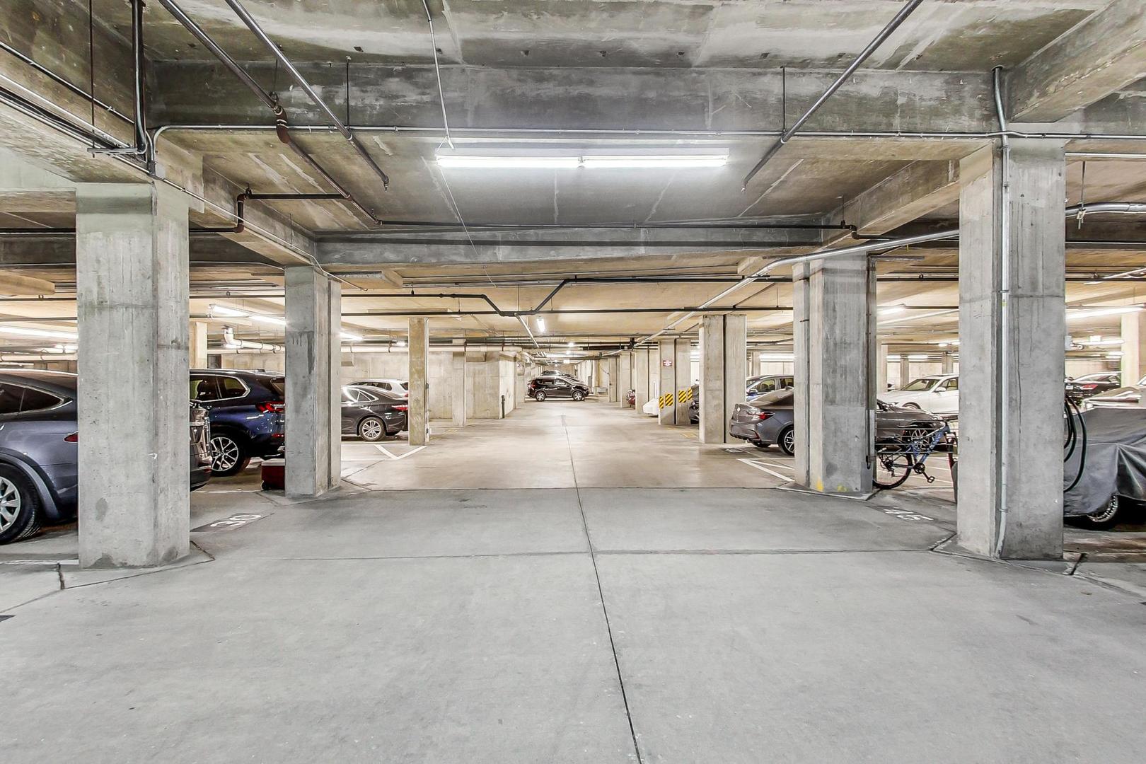 44 N VAIL Avenue Unit: 505