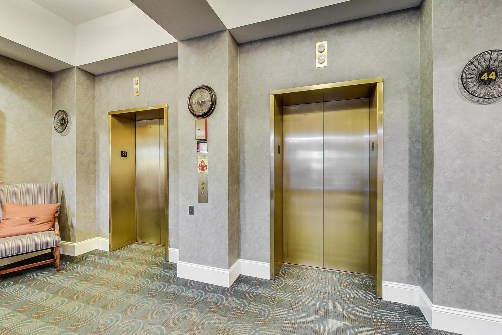 44 N VAIL Avenue Unit: 505