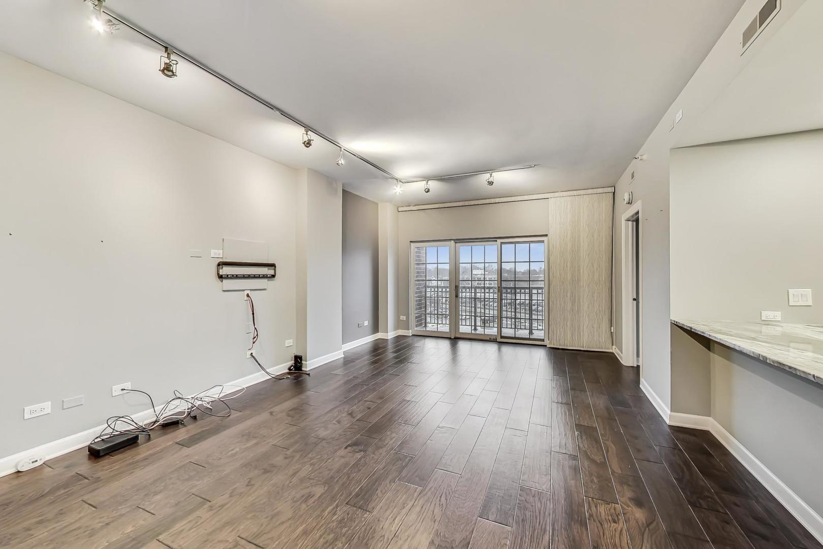 44 N VAIL Avenue Unit: 505