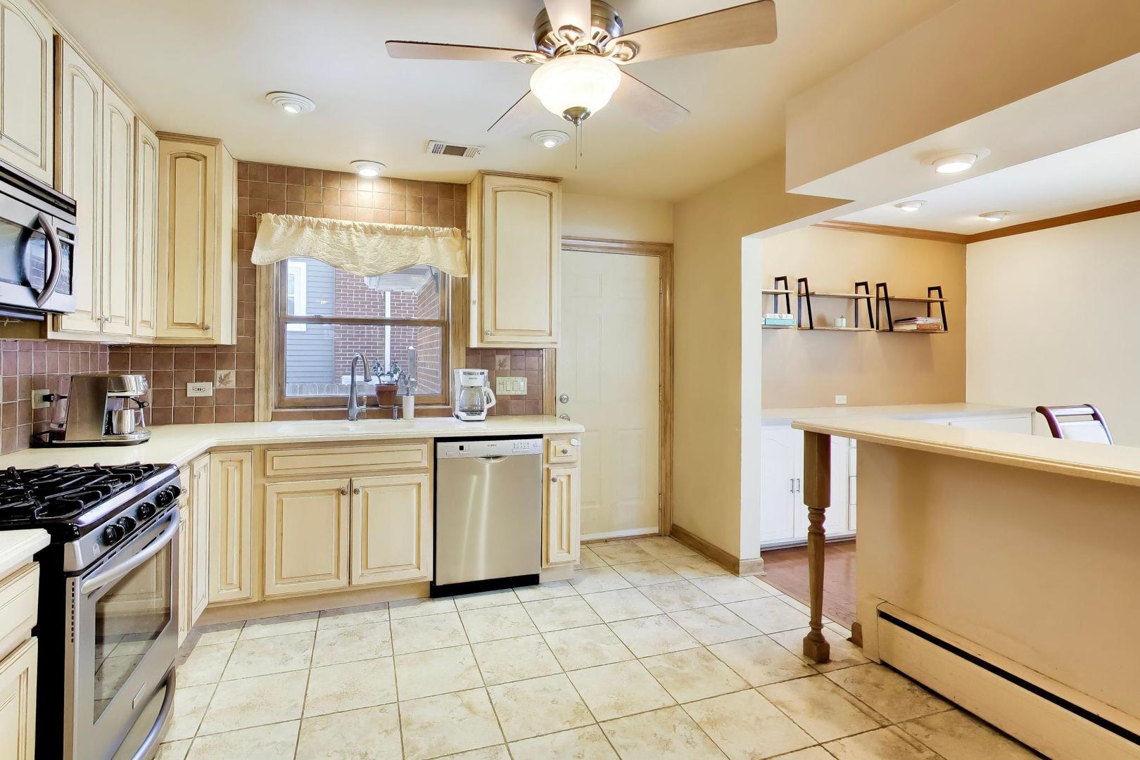 714 W Campbell Street