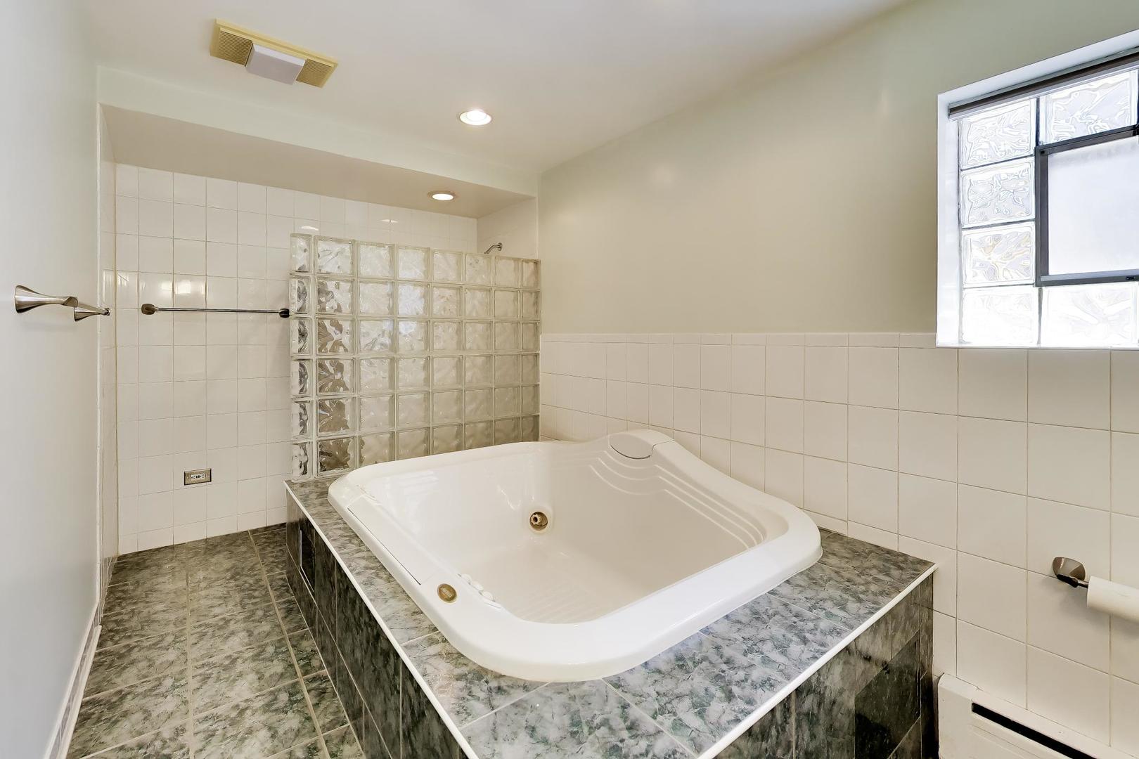 714 W Campbell Street