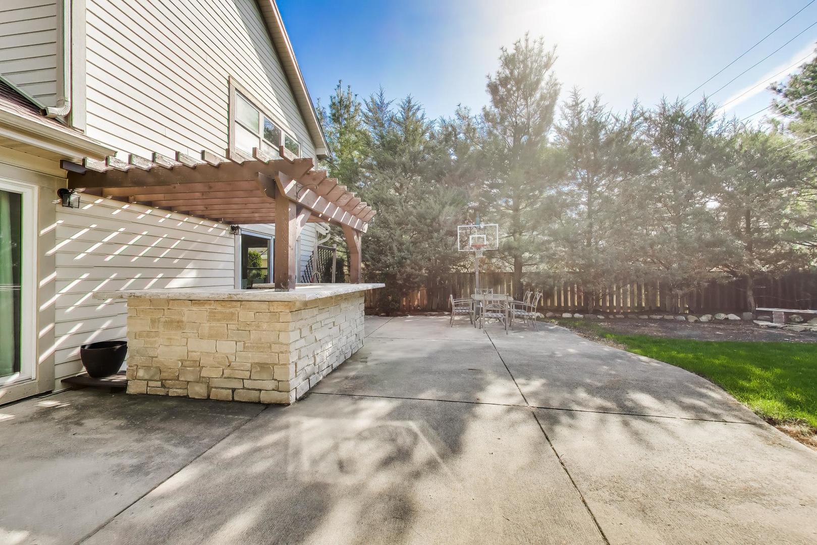 513 E Central Road