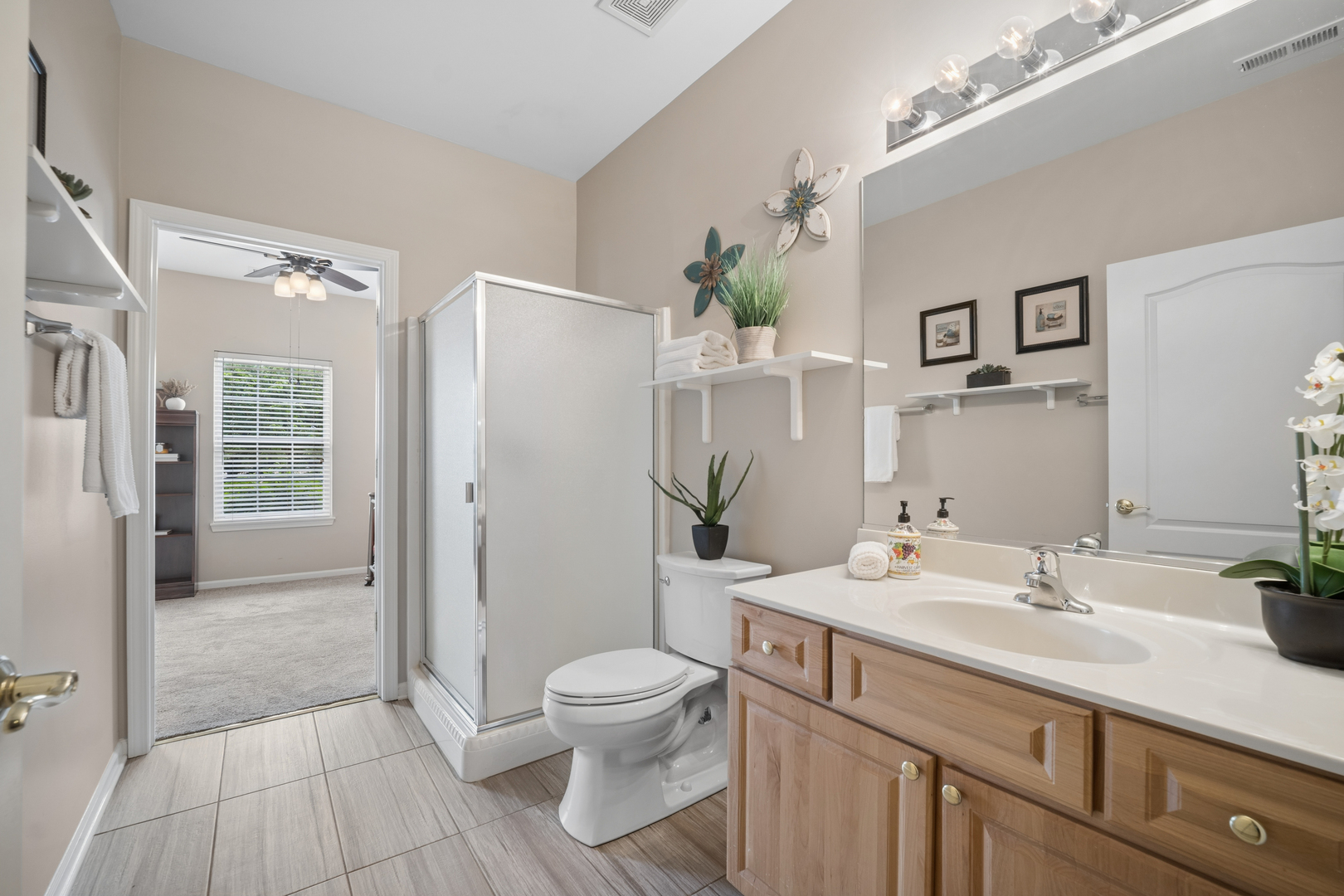 1299 W Lake Street Unit: 102