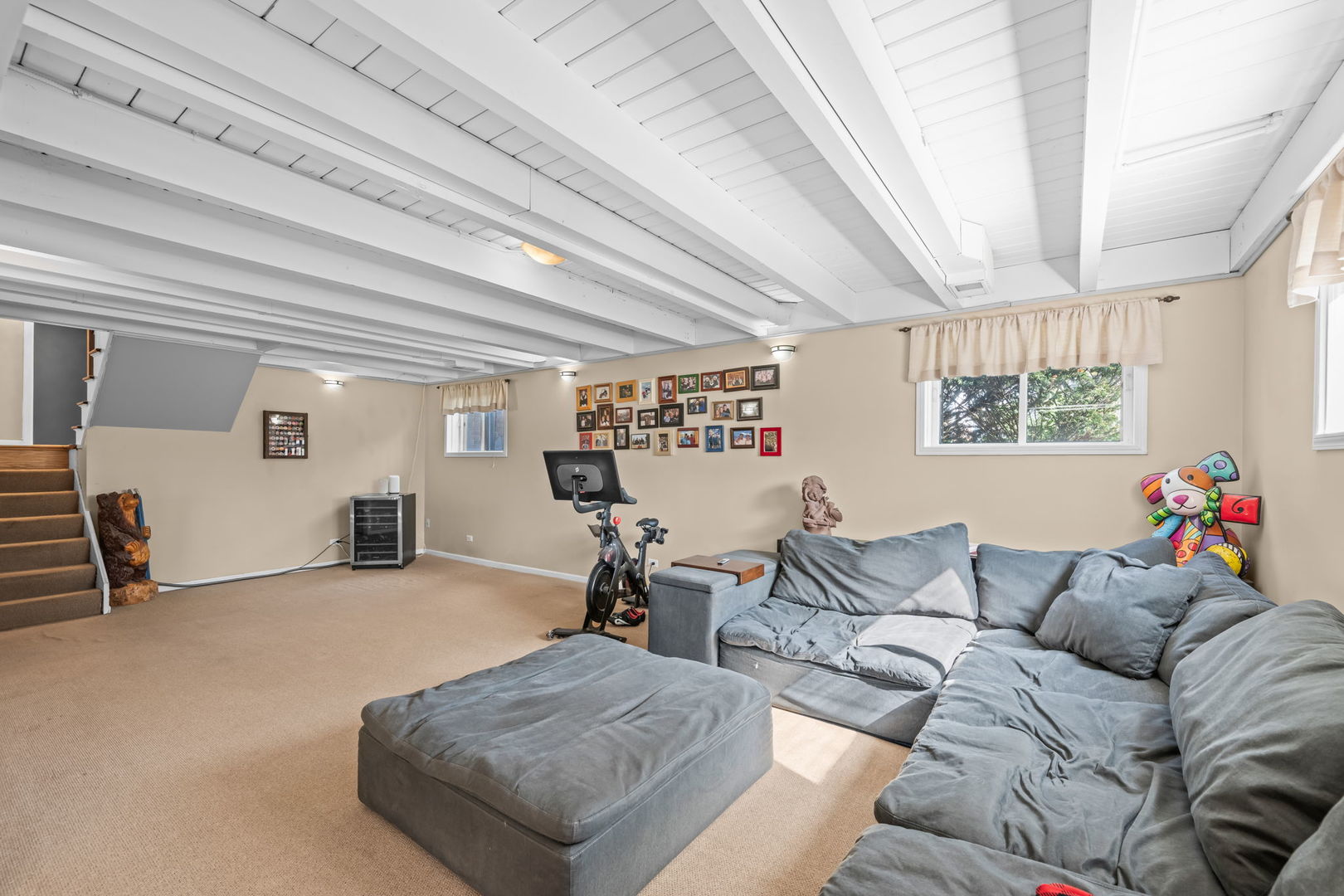 527 CUMNOR Court
