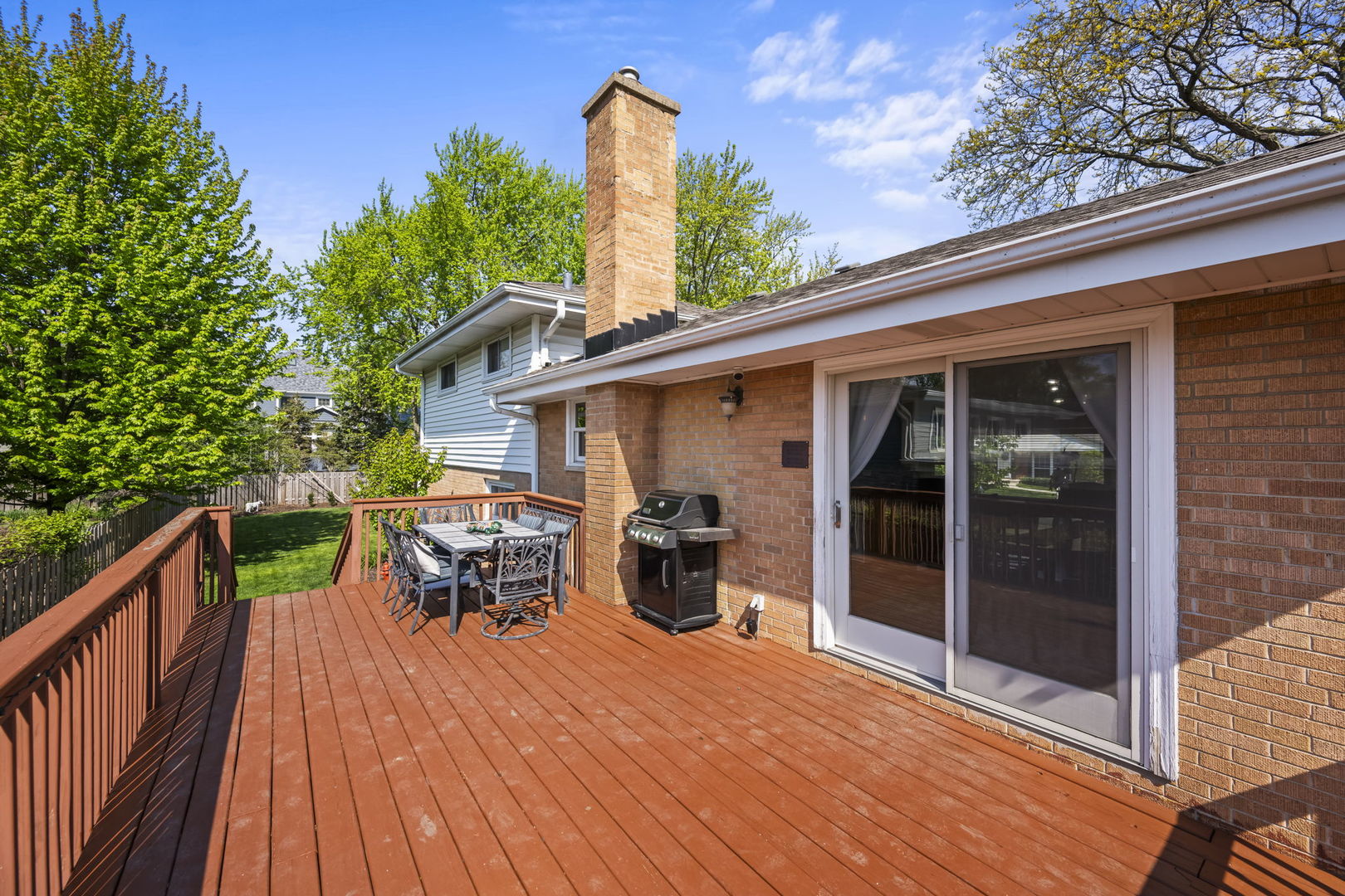 527 CUMNOR Court
