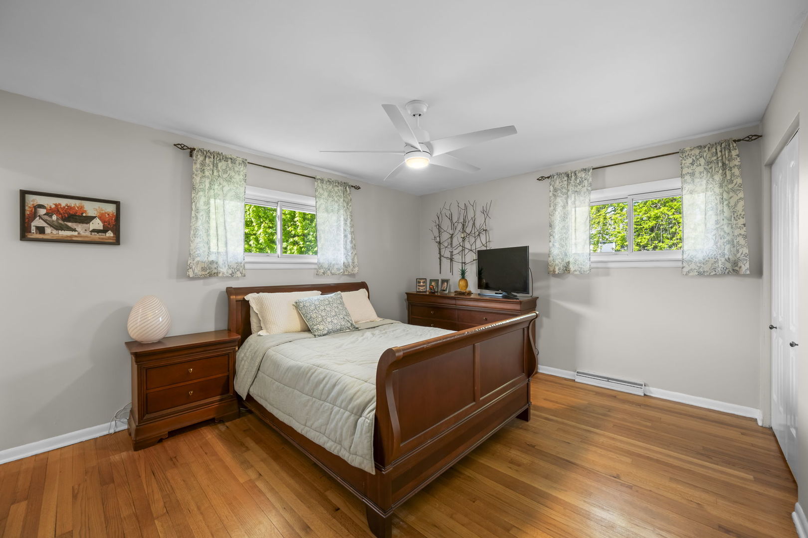 527 CUMNOR Court