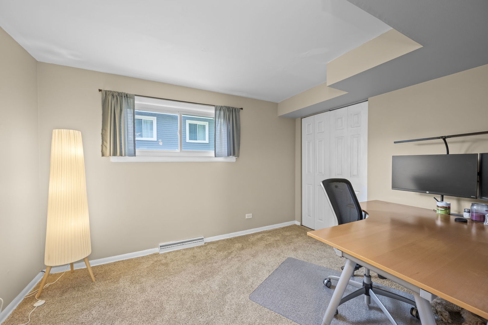 527 CUMNOR Court