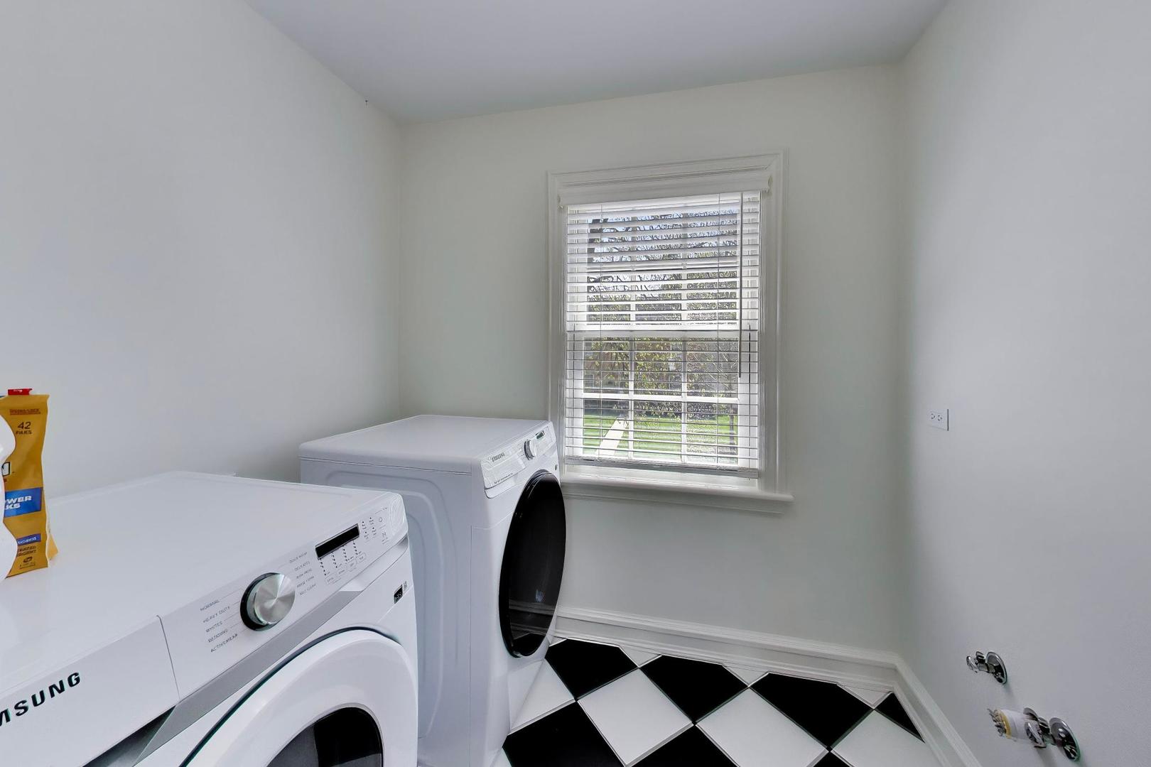 516 E Fairview Street