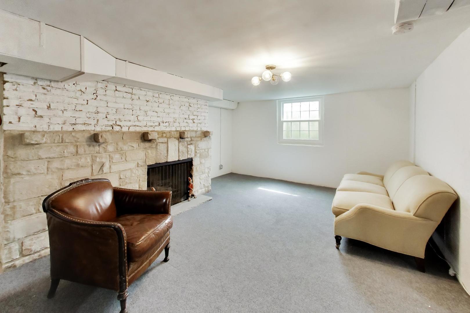 516 E Fairview Street